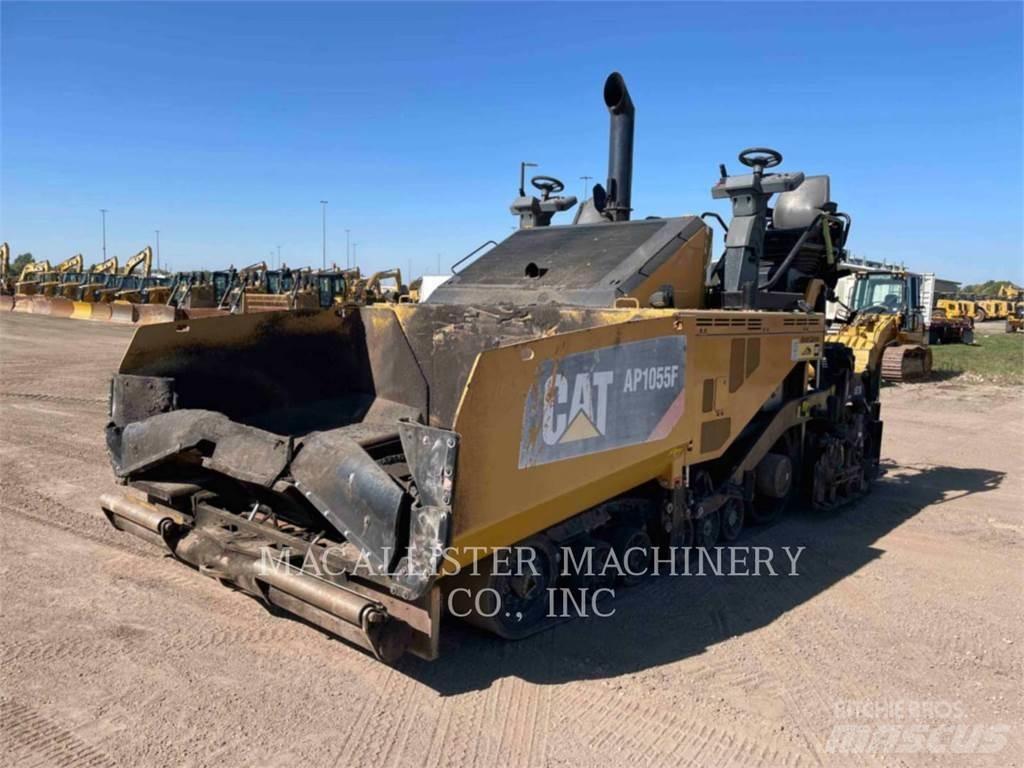 CAT AP1055F Aszfalt terítõ gépek