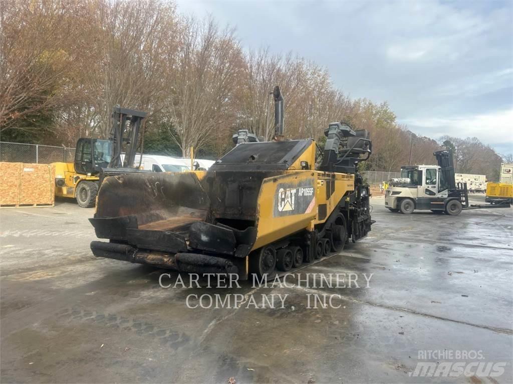 CAT AP1055F Aszfalt terítõ gépek