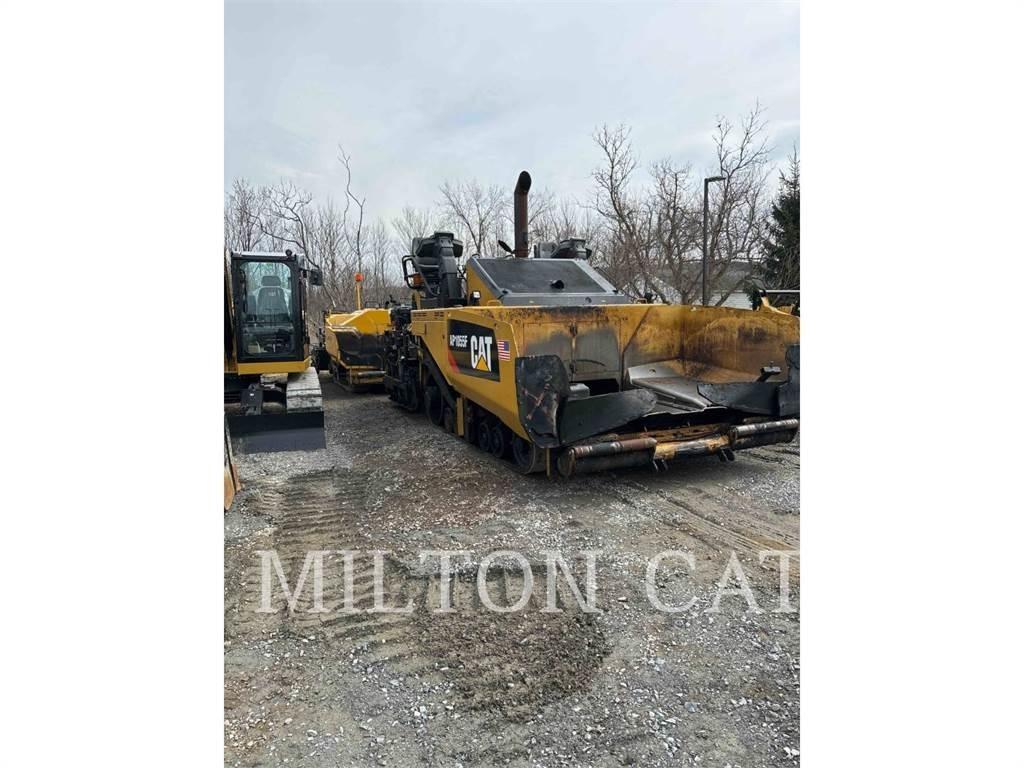 CAT AP1055F Aszfalt terítõ gépek