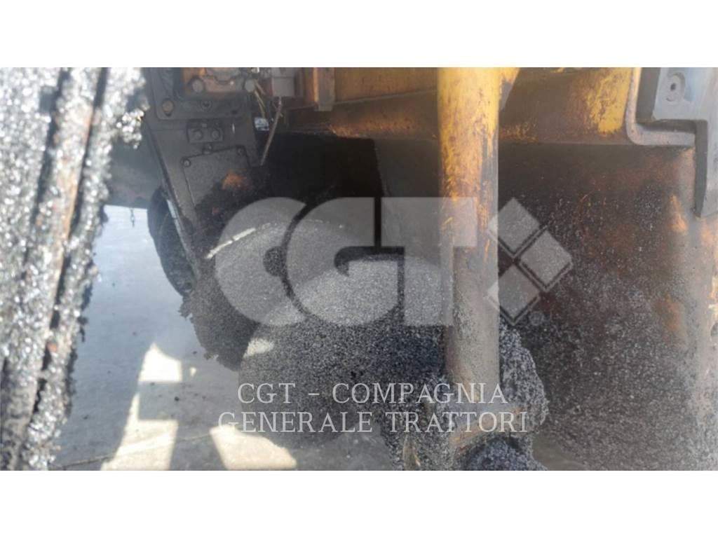 CAT AP300D Aszfalt terítõ gépek