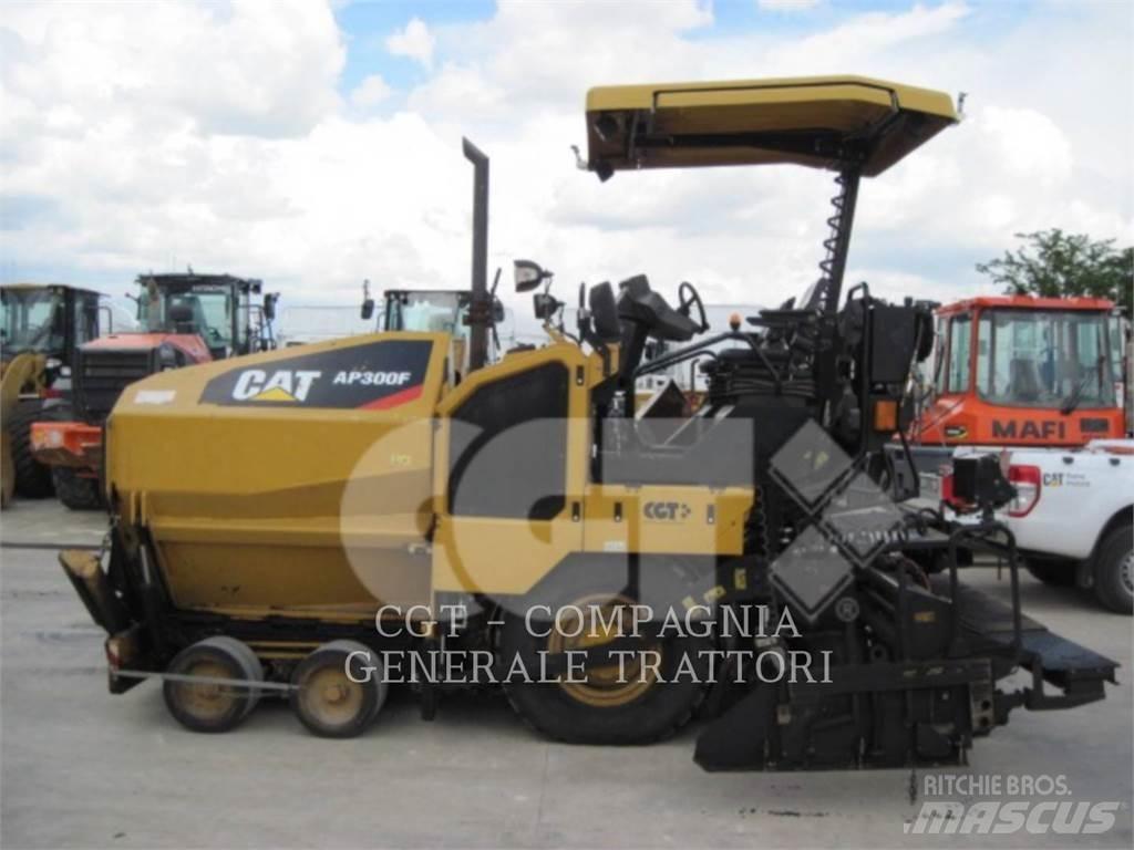 CAT AP300F Aszfalt terítõ gépek