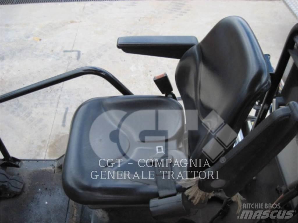 CAT AP300F Aszfalt terítõ gépek