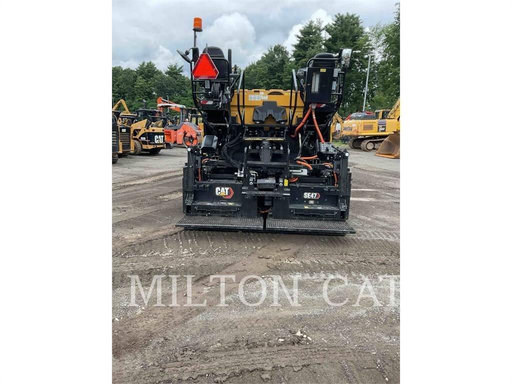 CAT AP555 Aszfalt terítõ gépek