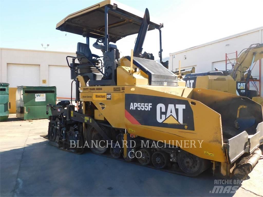 CAT AP555F Aszfalt terítõ gépek
