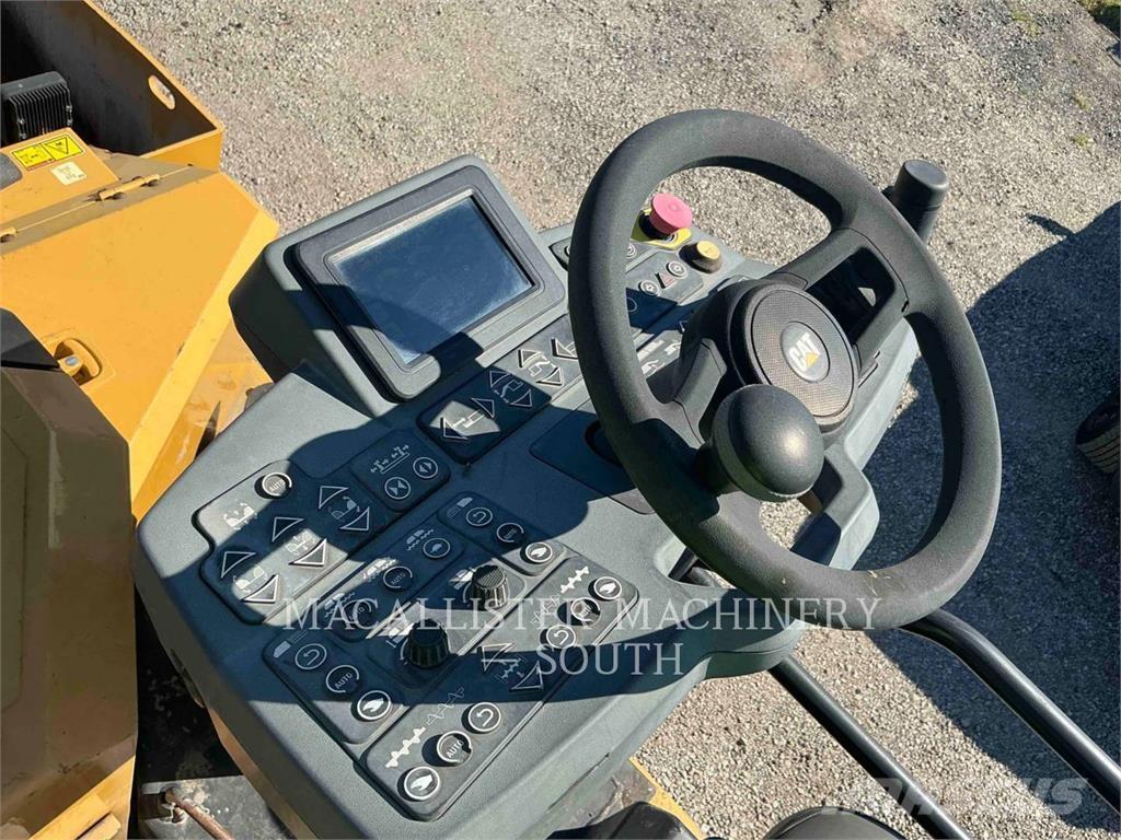 CAT AP555F Aszfalt terítõ gépek