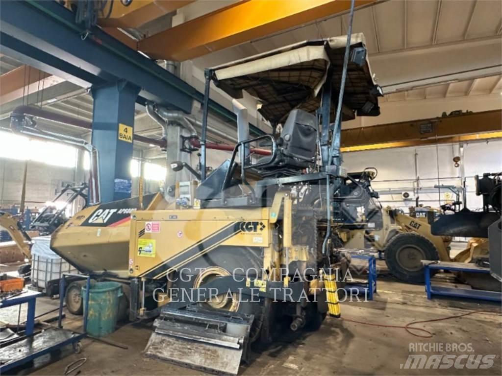 CAT AP600D Aszfalt terítõ gépek