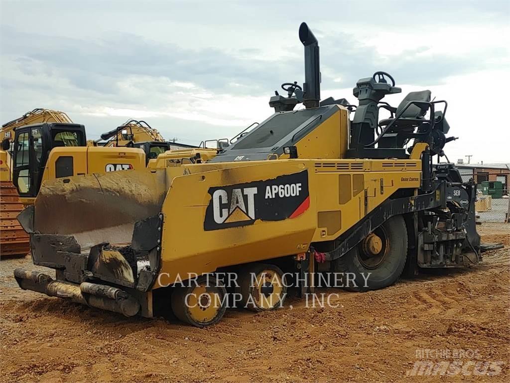 CAT AP600F Aszfalt terítõ gépek