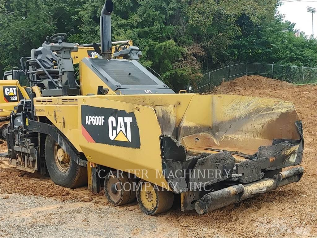 CAT AP600F Aszfalt terítõ gépek