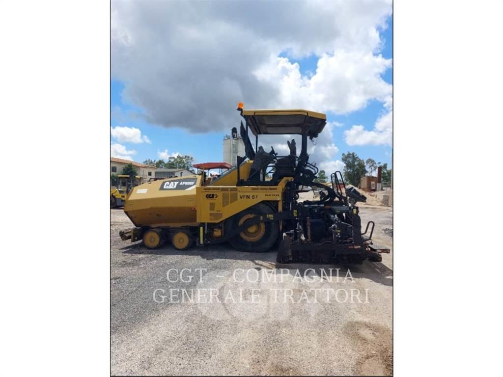 CAT AP600F Aszfalt terítõ gépek