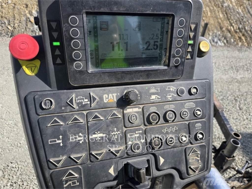 CAT AP655F Aszfalt terítõ gépek