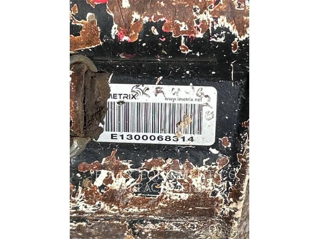 CAT BK300P15 Lánctalpas kotrók