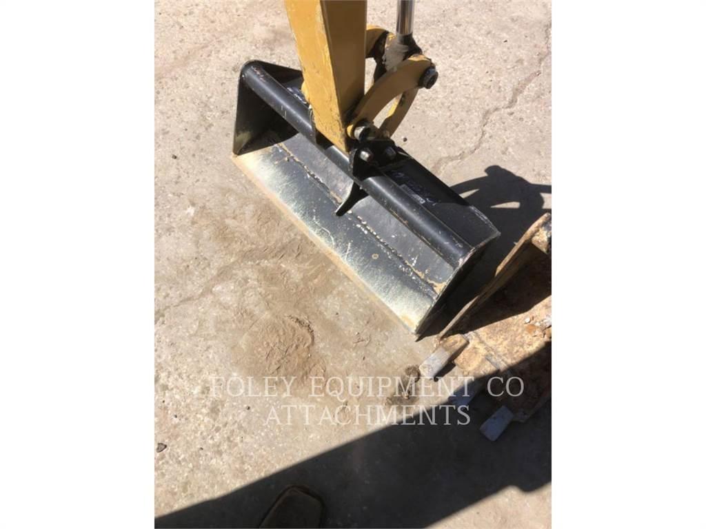CAT BK300P28 Lánctalpas kotrók