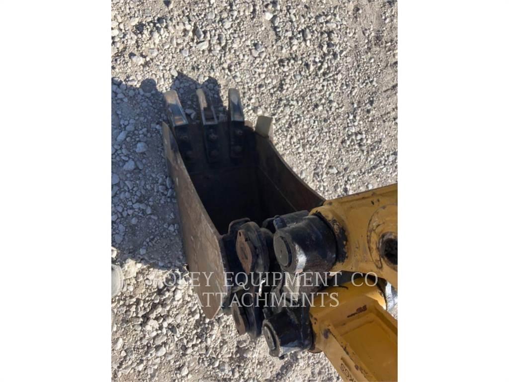 CAT BK302P12 Lánctalpas kotrók