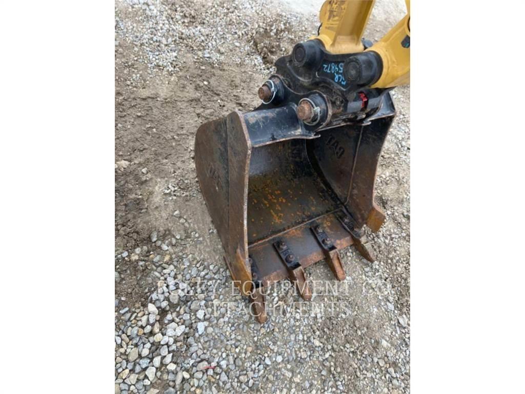 CAT BK302P24 Lánctalpas kotrók