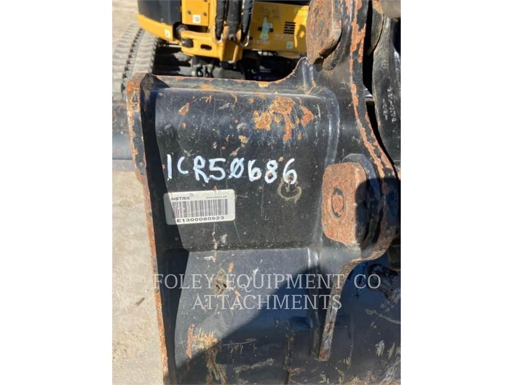 CAT BK302P24 Lánctalpas kotrók