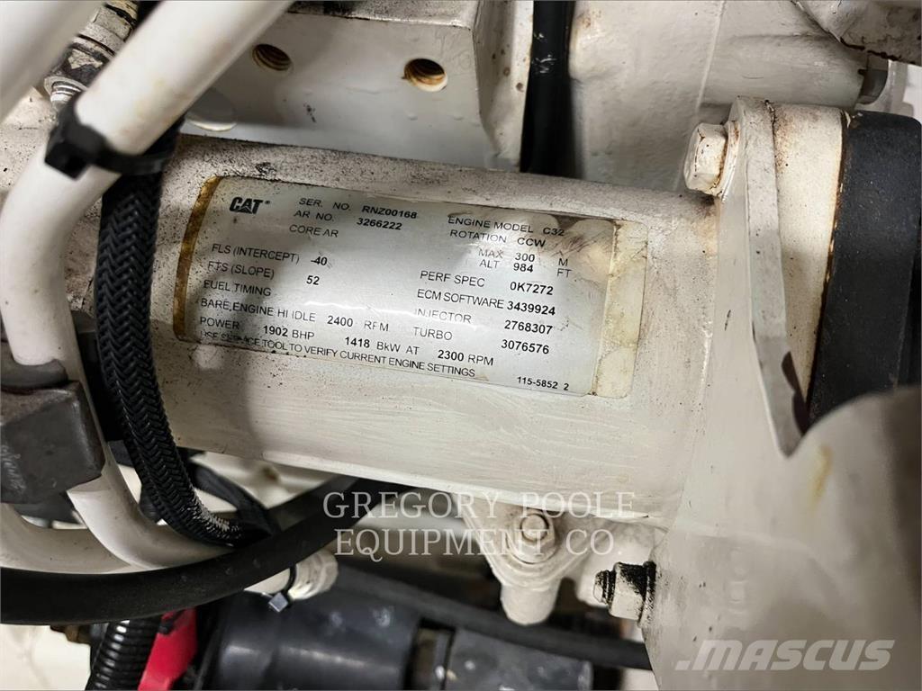 CAT C32 Tengeri segédmotorok