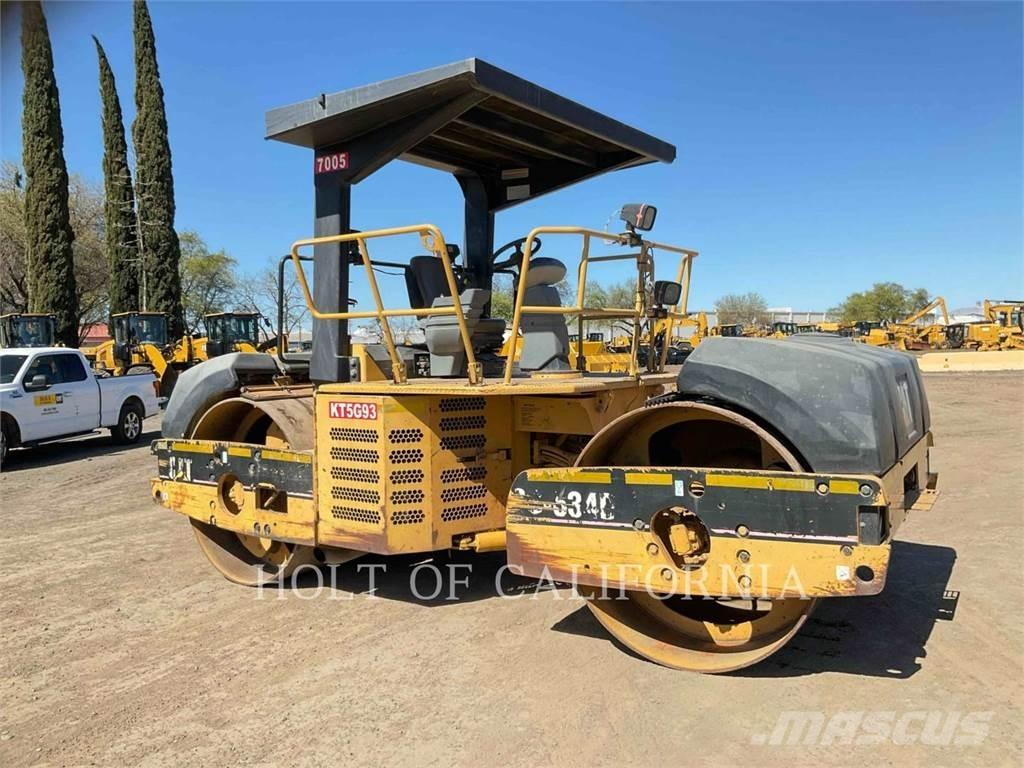 CAT CB-634D Ikerdobos hengerek