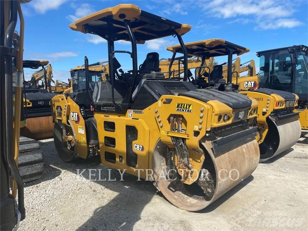 CAT CB 7 Ikerdobos hengerek