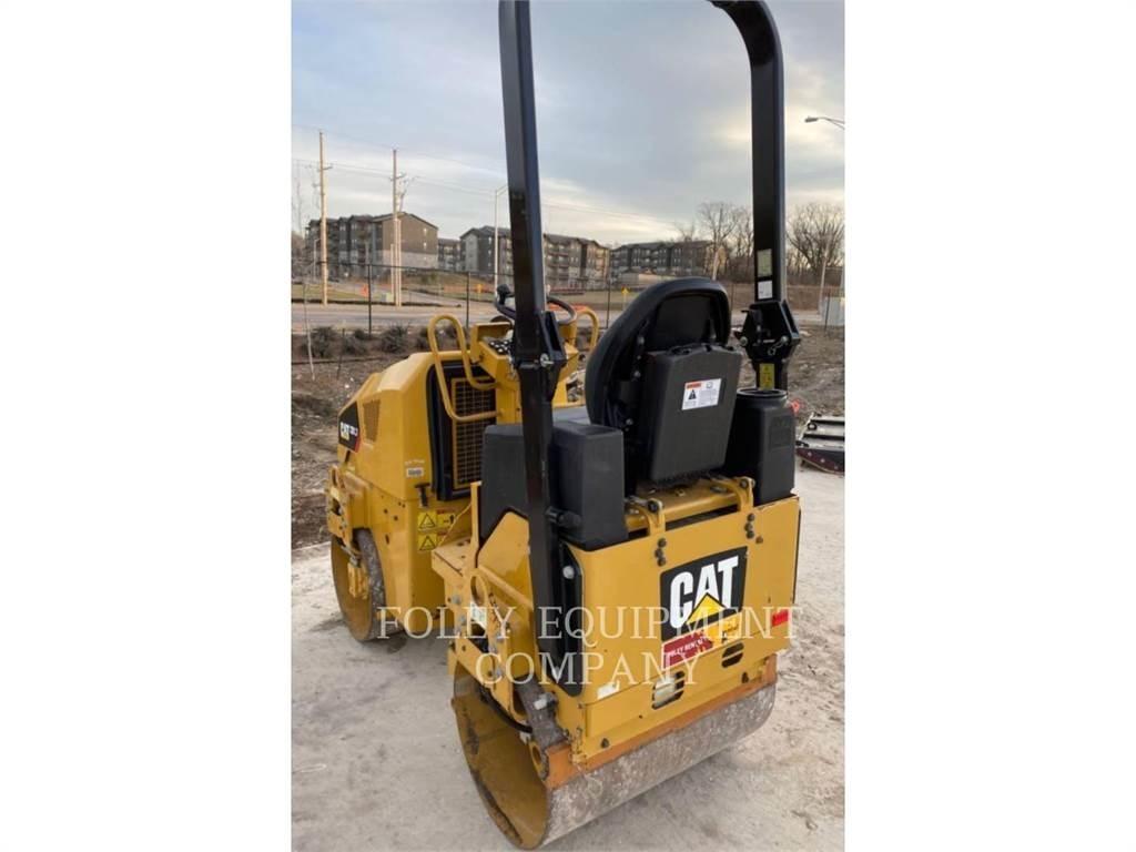 CAT CB1.7-03 Talajtömörítő gépek