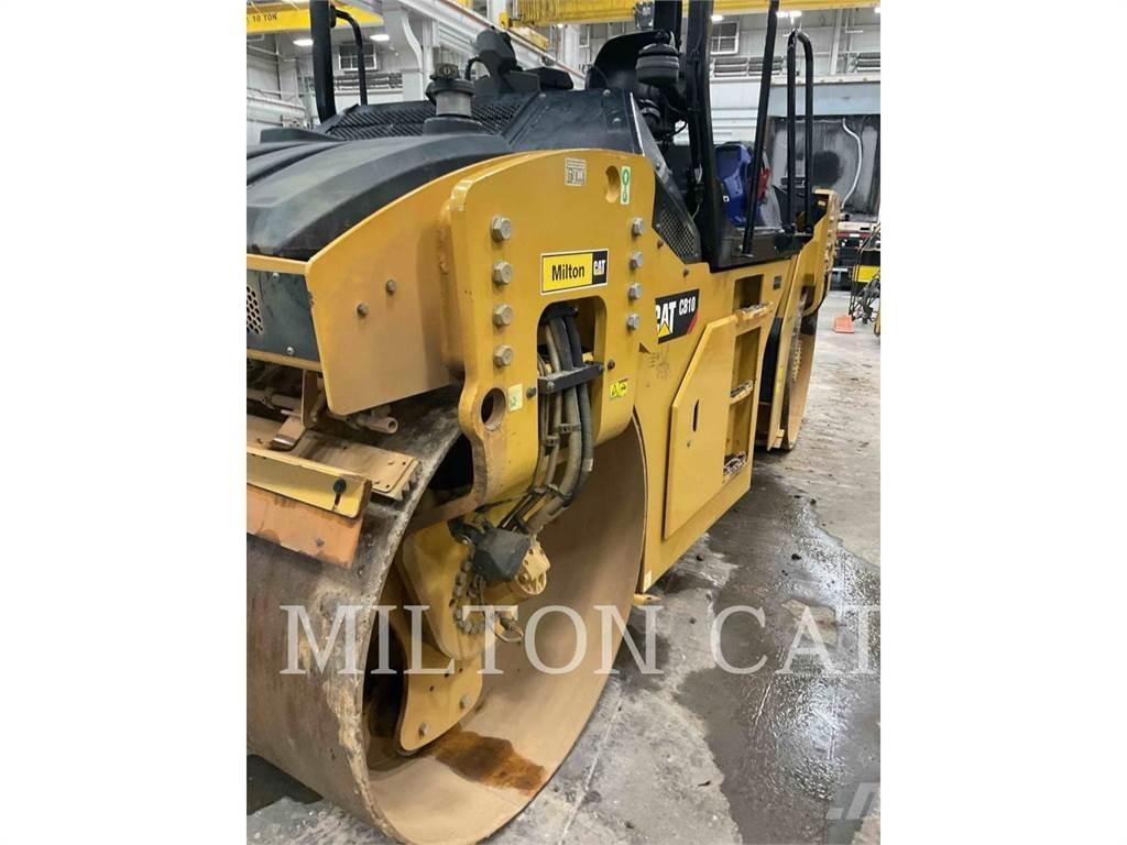 CAT CB10 Talajtömörítő gépek