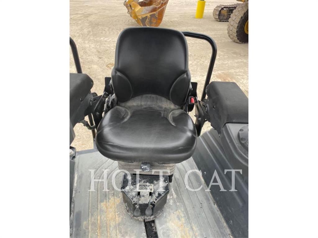 CAT CB13 Egydobos hengerek