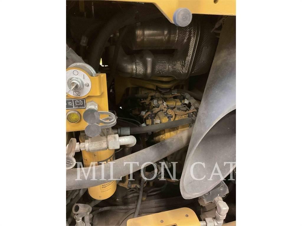 CAT CB15 Ikerdobos hengerek