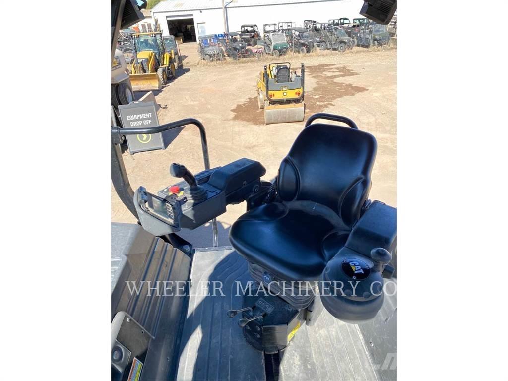 CAT CB15 CW Ikerdobos hengerek