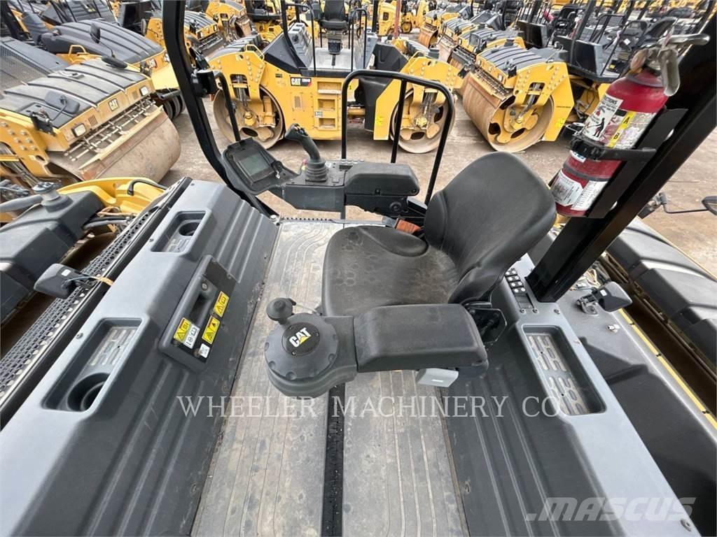 CAT CB15 CW VV Ikerdobos hengerek