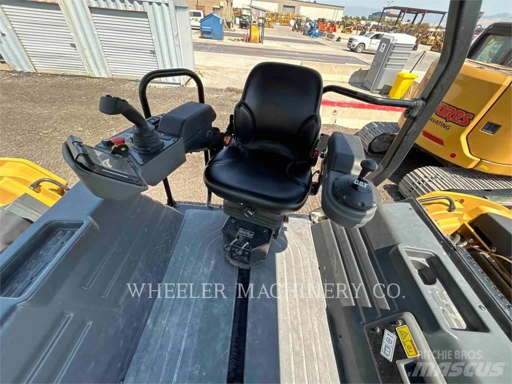 CAT CB15 CW VV Ikerdobos hengerek
