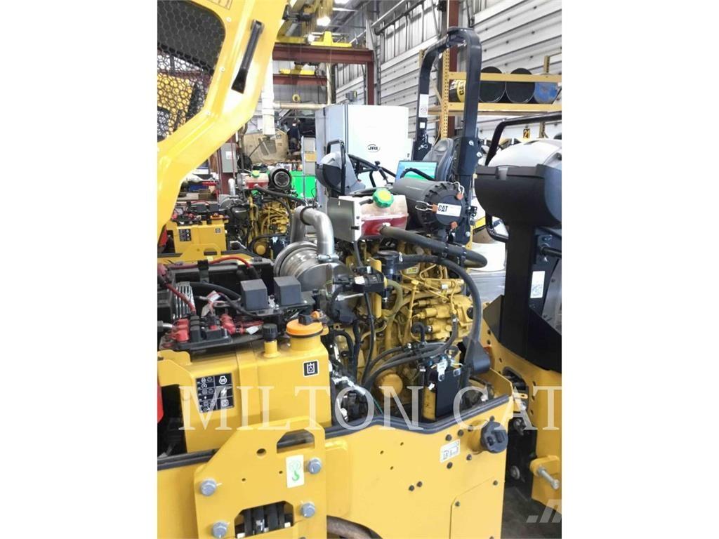 CAT CB2.5 Talajtömörítő gépek