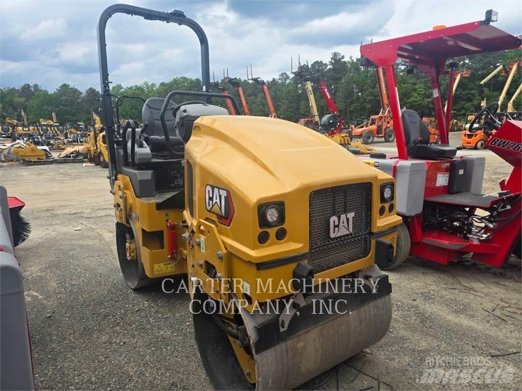 CAT CB2.5 Talajtömörítő gépek