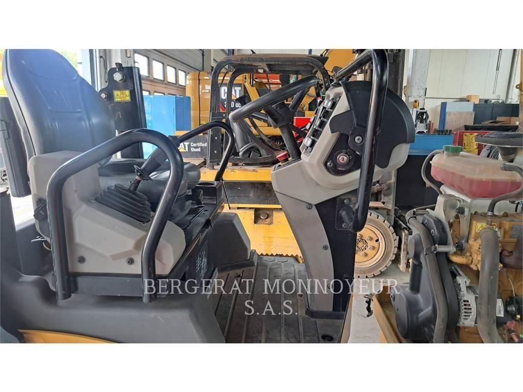 CAT CB2.5LRC Ikerdobos hengerek