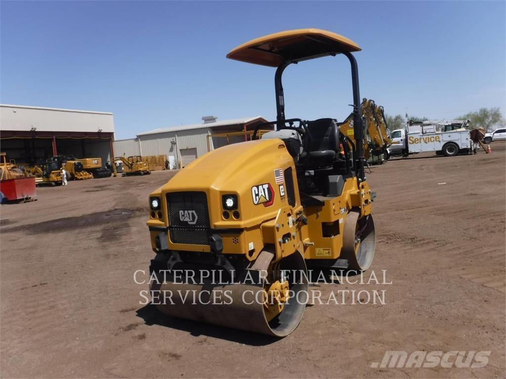 CAT CB2.703 Ikerdobos hengerek