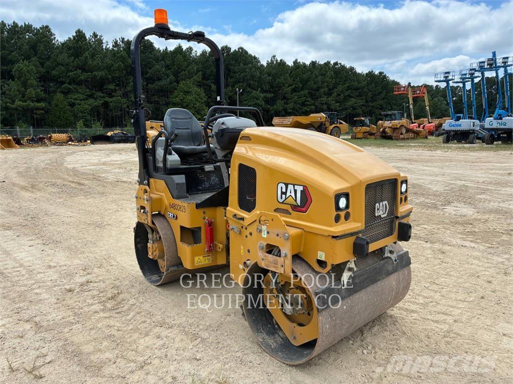 CAT CB2.703 Ikerdobos hengerek