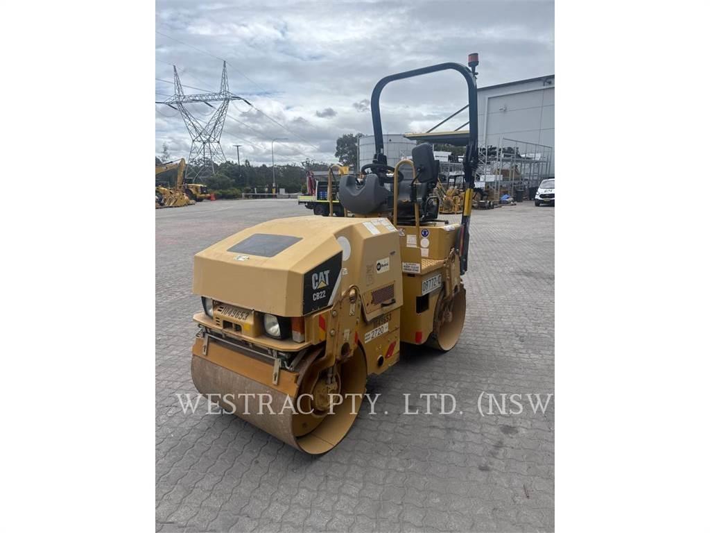 CAT CB22 Ikerdobos hengerek