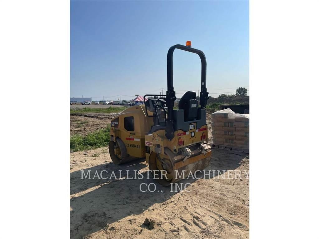 CAT CB24B Ikerdobos hengerek