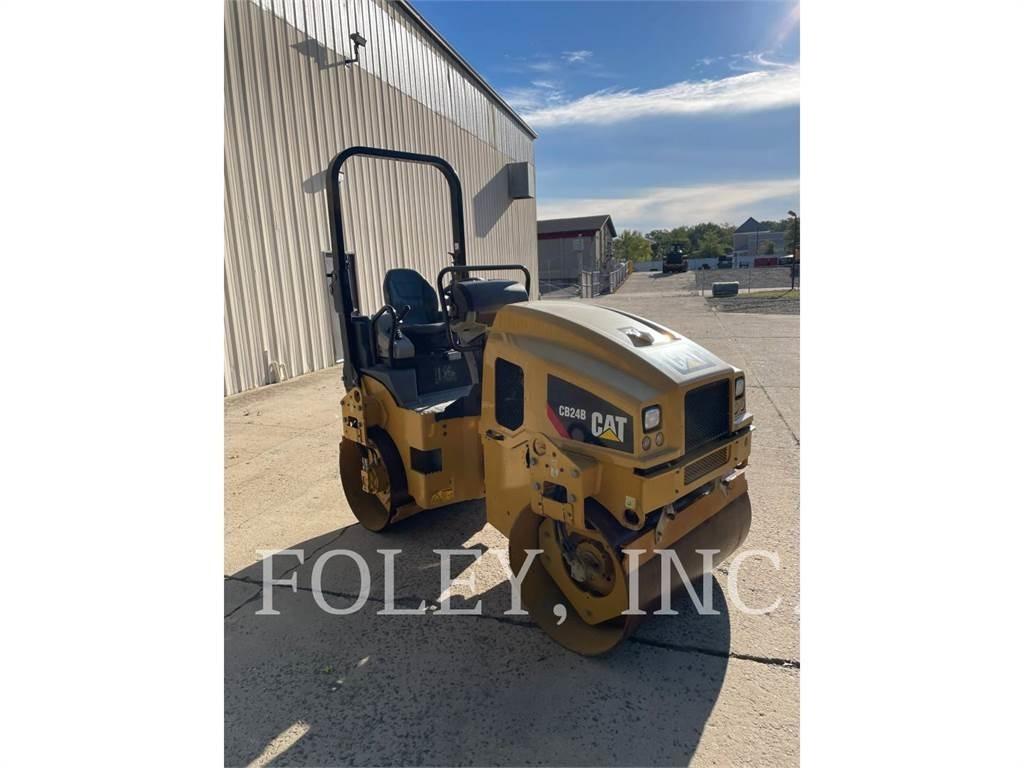 CAT CB24B Ikerdobos hengerek