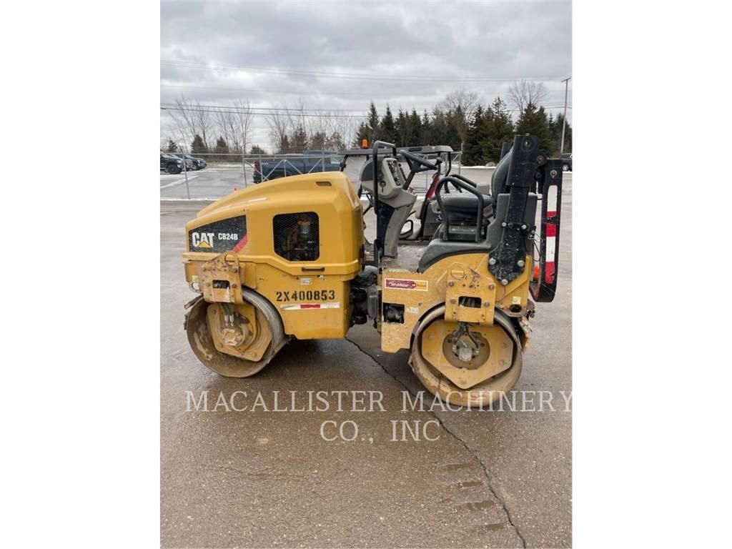 CAT CB24B Ikerdobos hengerek