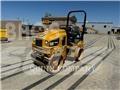 CAT CB24B Ikerdobos hengerek