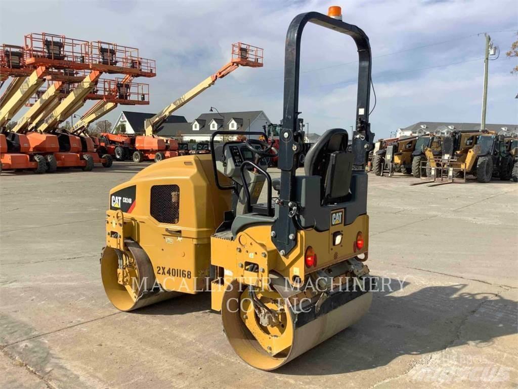 CAT CB24B Ikerdobos hengerek