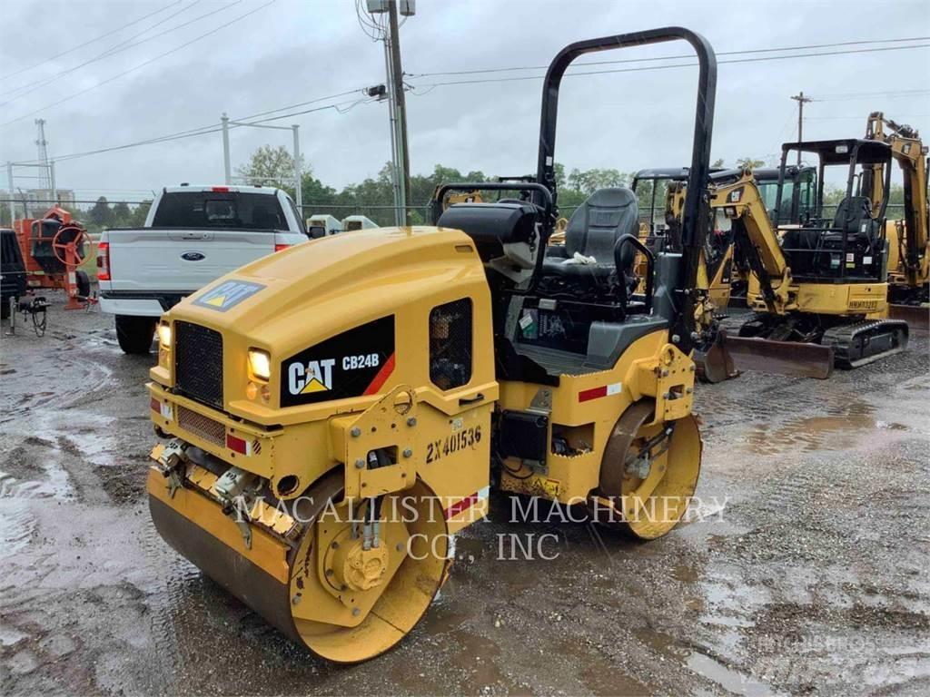 CAT CB24B Ikerdobos hengerek