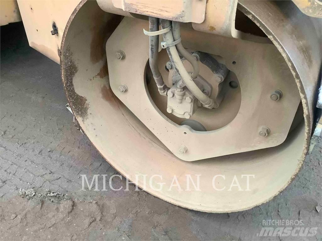 CAT CB24B Ikerdobos hengerek