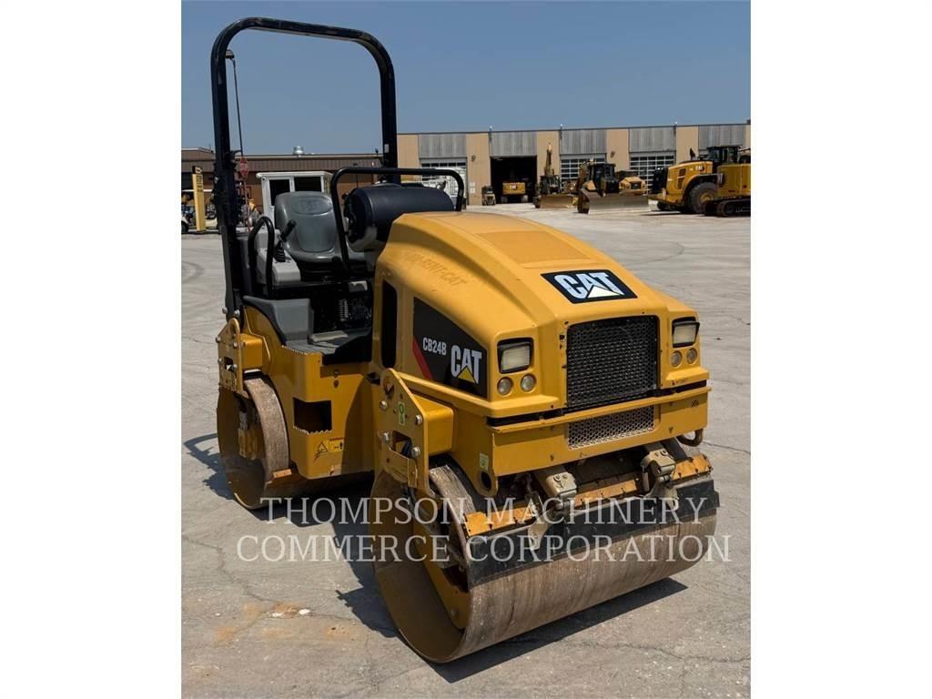 CAT CB24B Ikerdobos hengerek