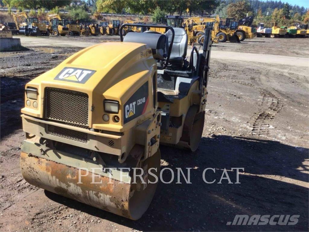CAT CB24B Ikerdobos hengerek