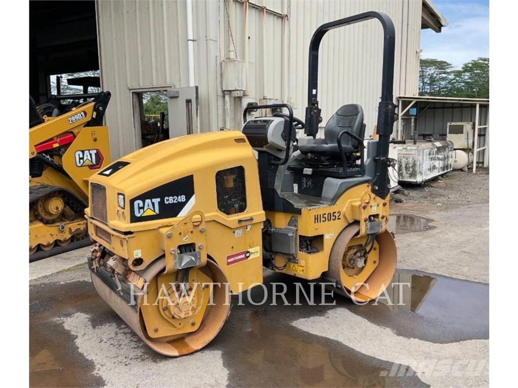 CAT CB24B Ikerdobos hengerek