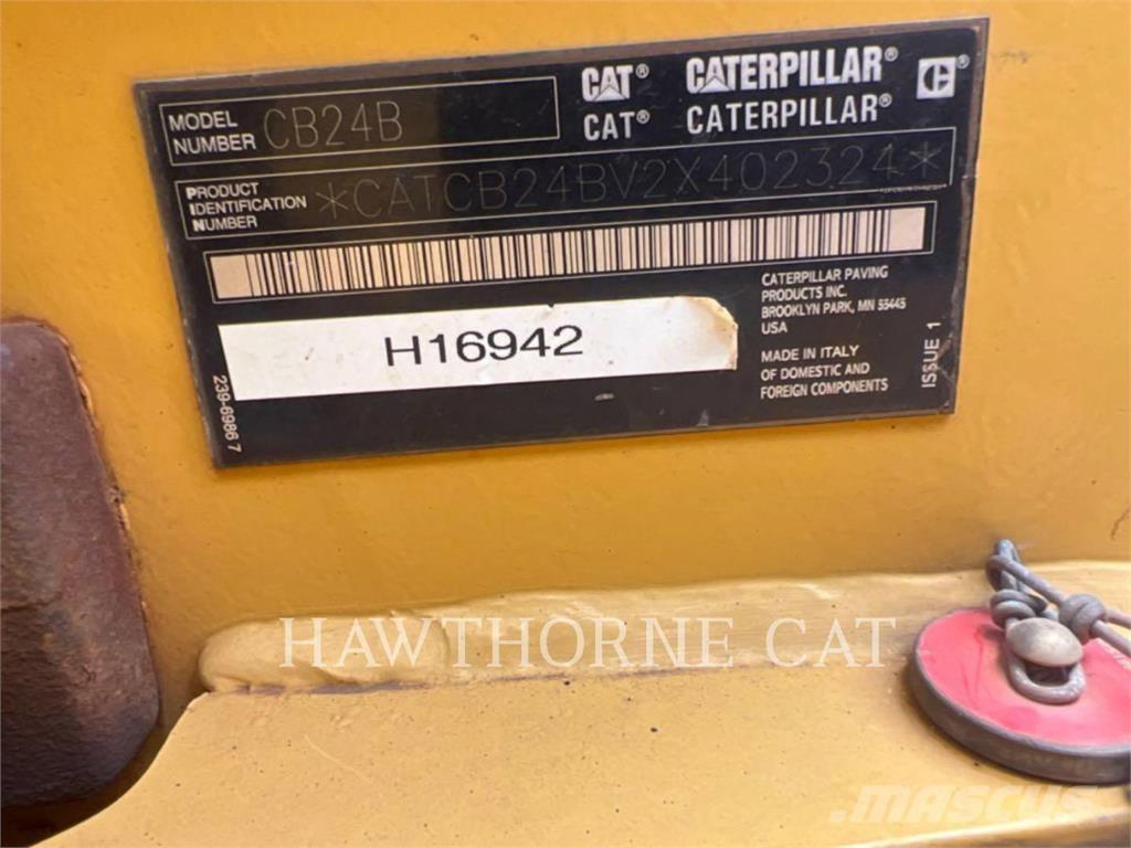 CAT CB24B Talajtömörítő gépek