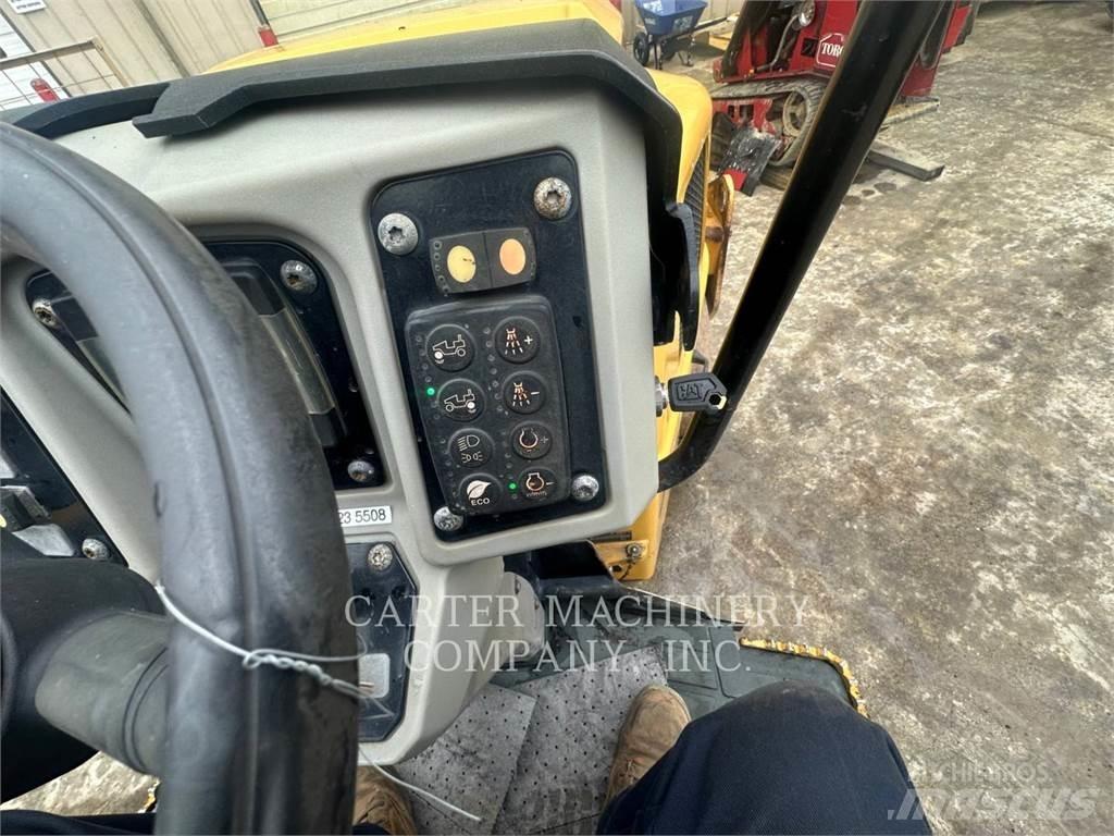 CAT CB34B Talajtömörítő gépek