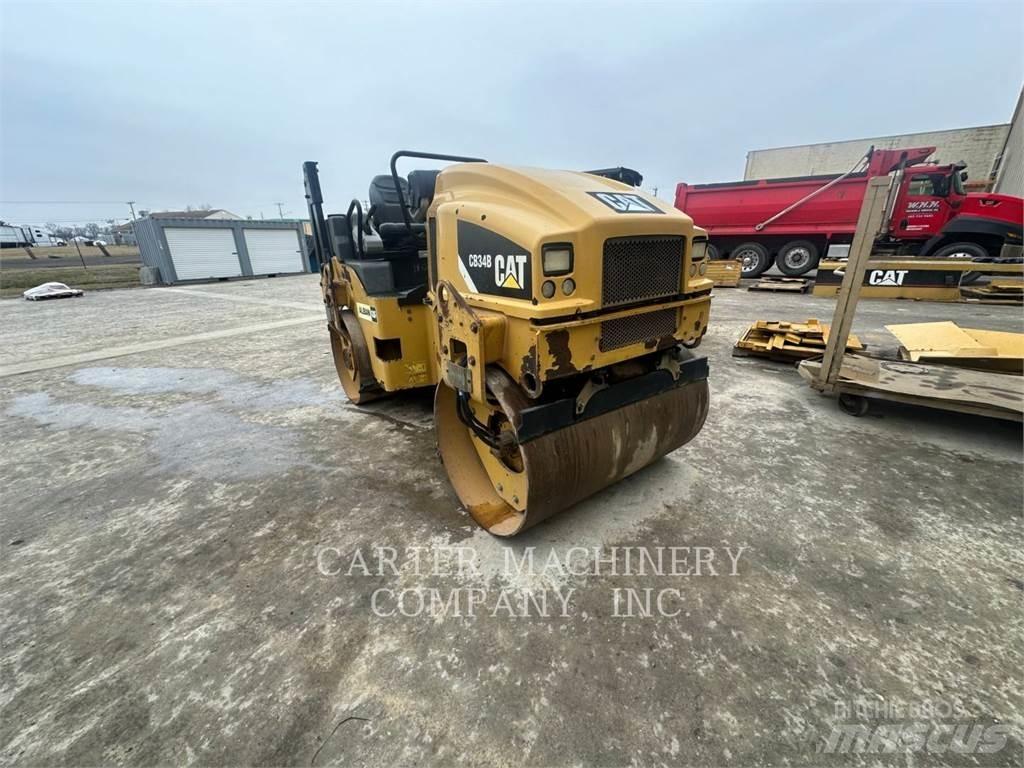 CAT CB34B Talajtömörítő gépek