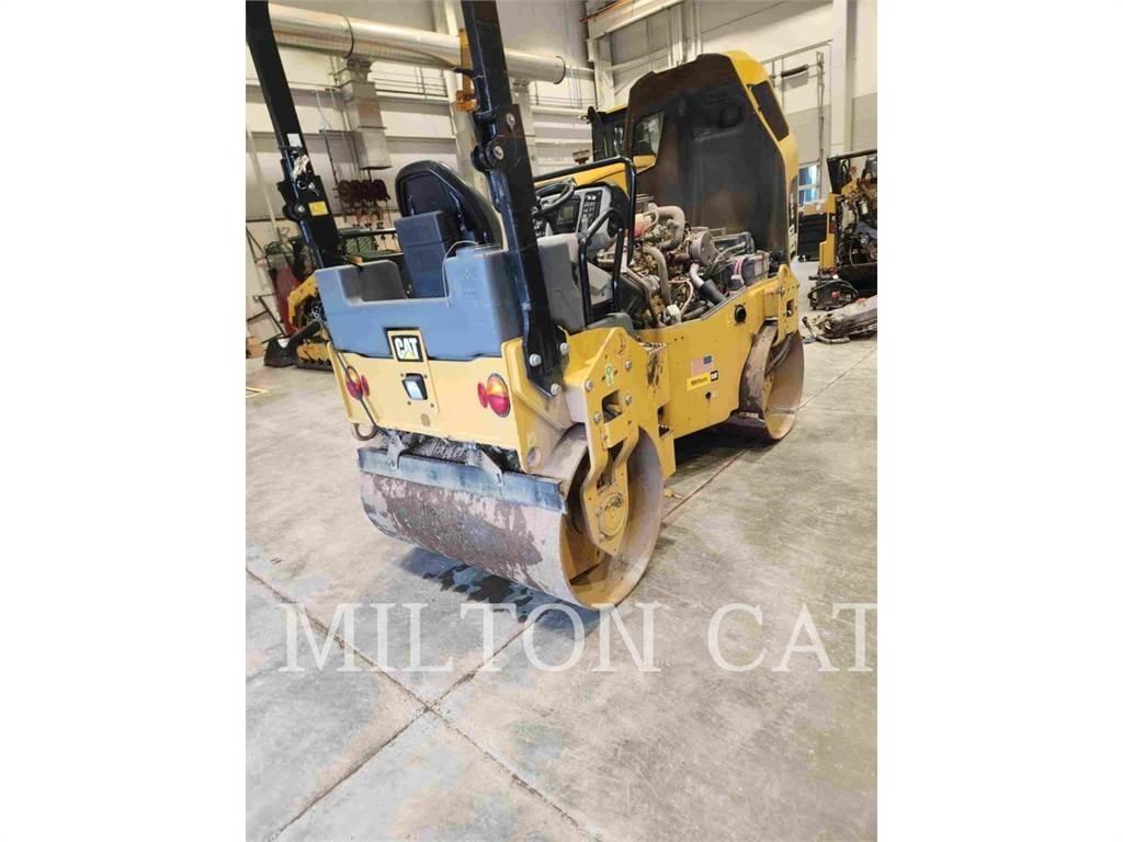 CAT CB34B Ikerdobos hengerek