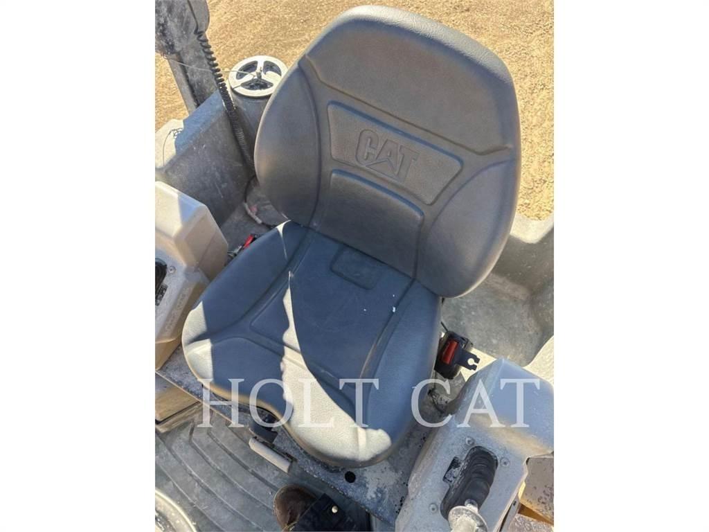 CAT CB36B Egydobos hengerek